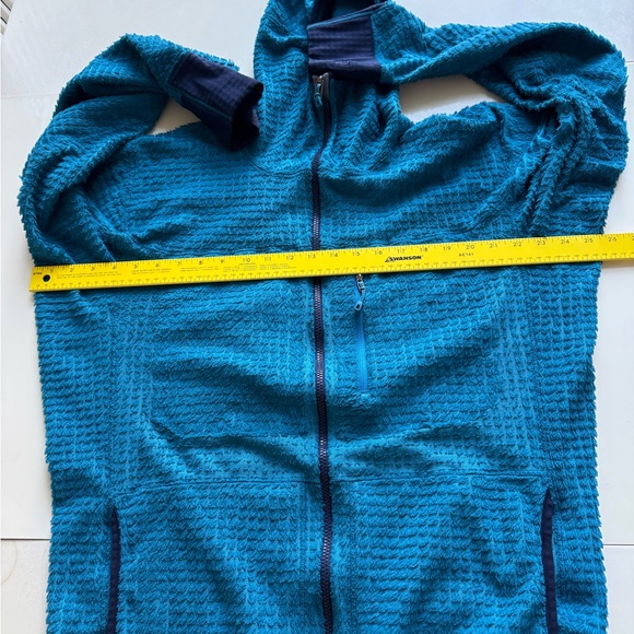 Rare Patagonia Men's XL R3 Hoody Reversible